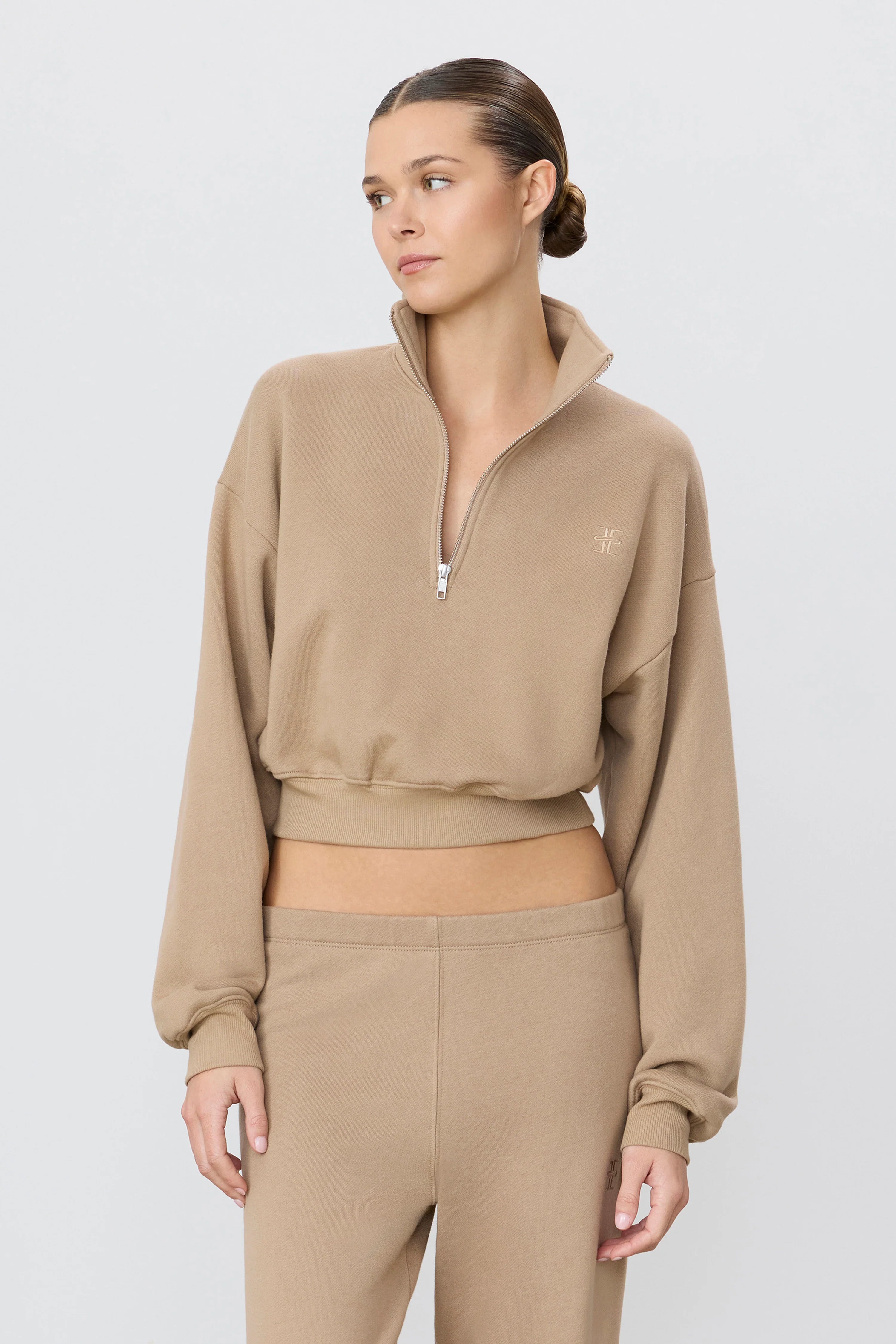 トゥルーアップ Look07_Cropped_HalfZip_TPE_033