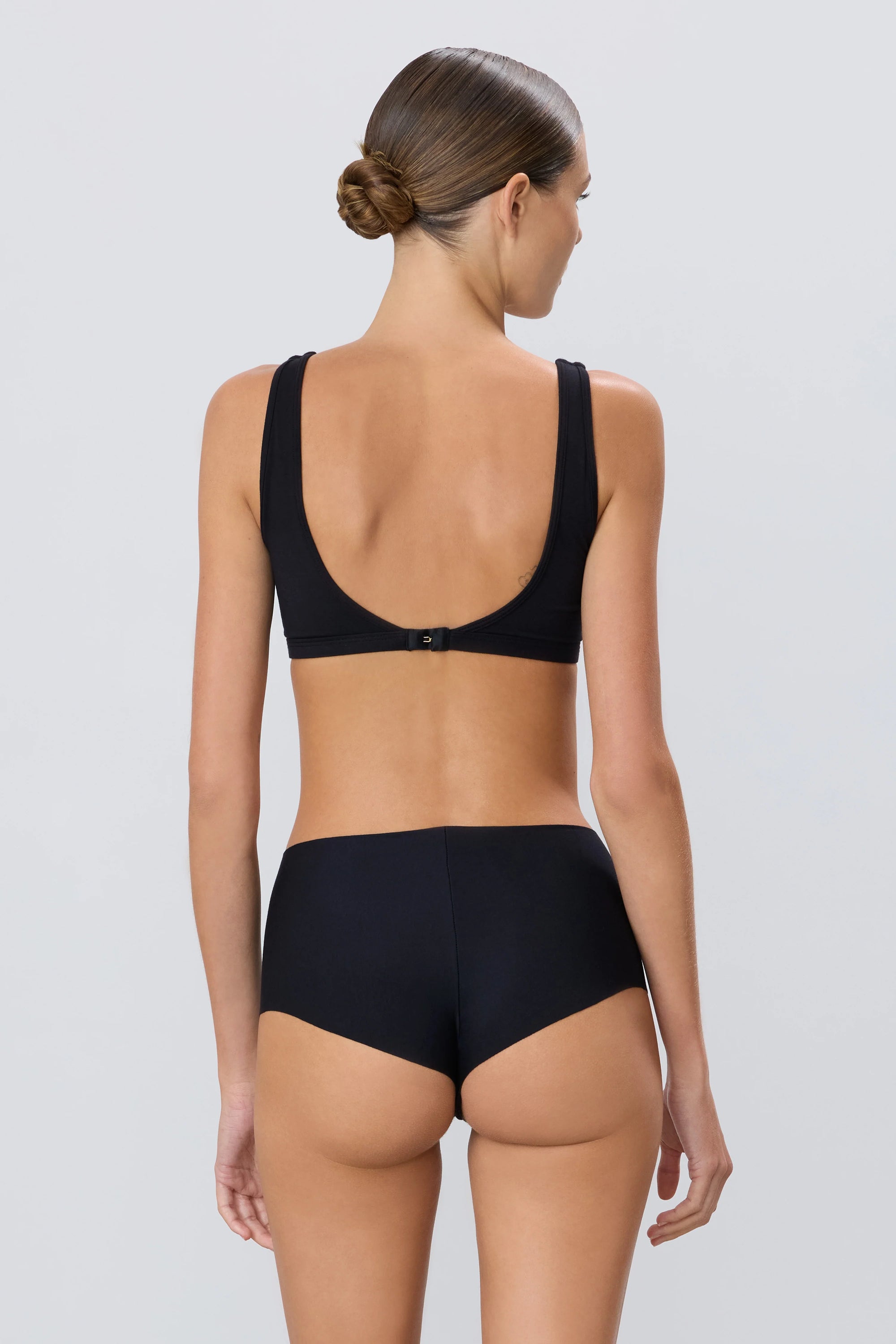 Eterne Scoop Neck Bra